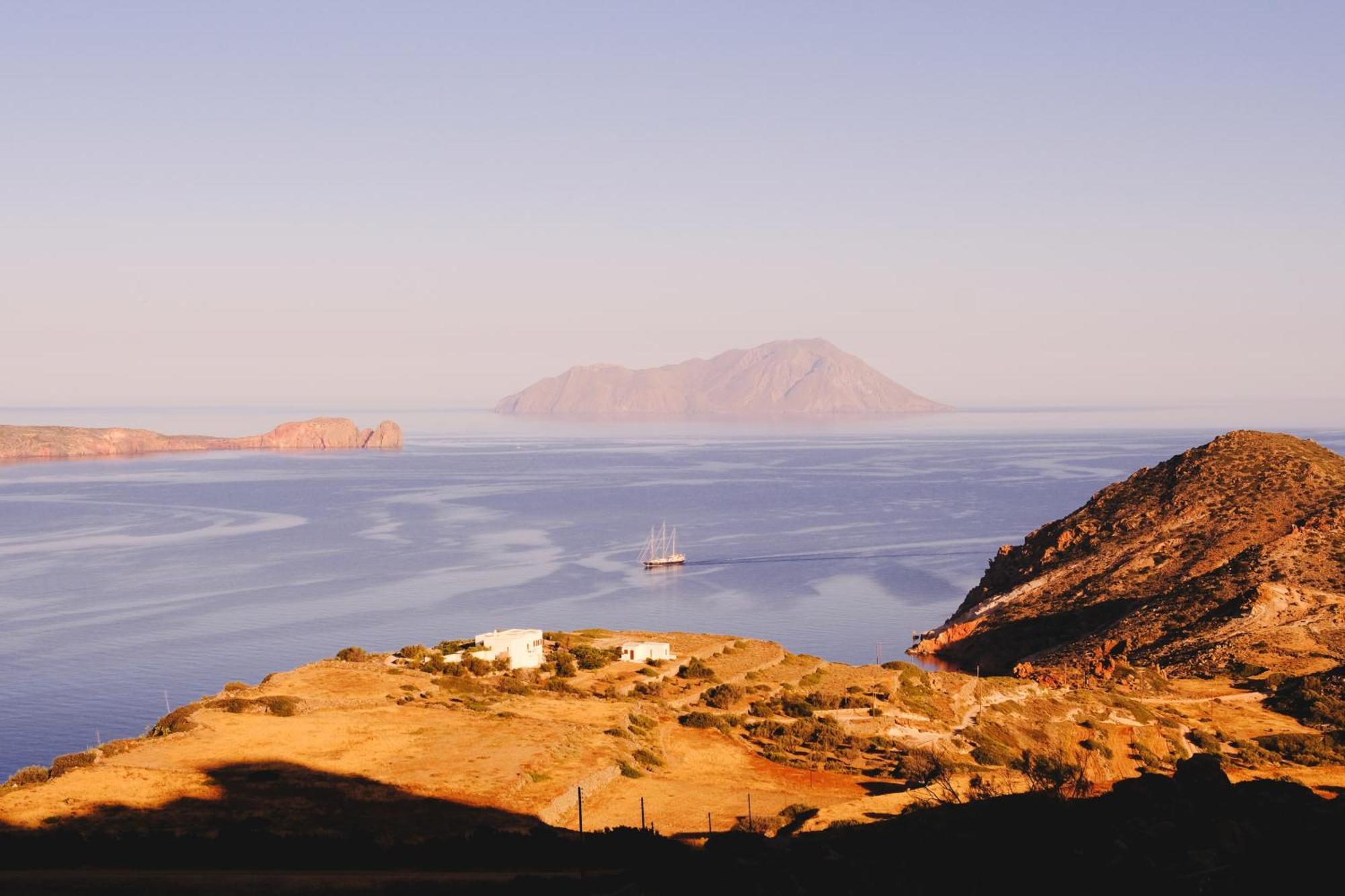 Odyssey Rock Milos Sunset Suites Plaka (Milos) Exterior foto