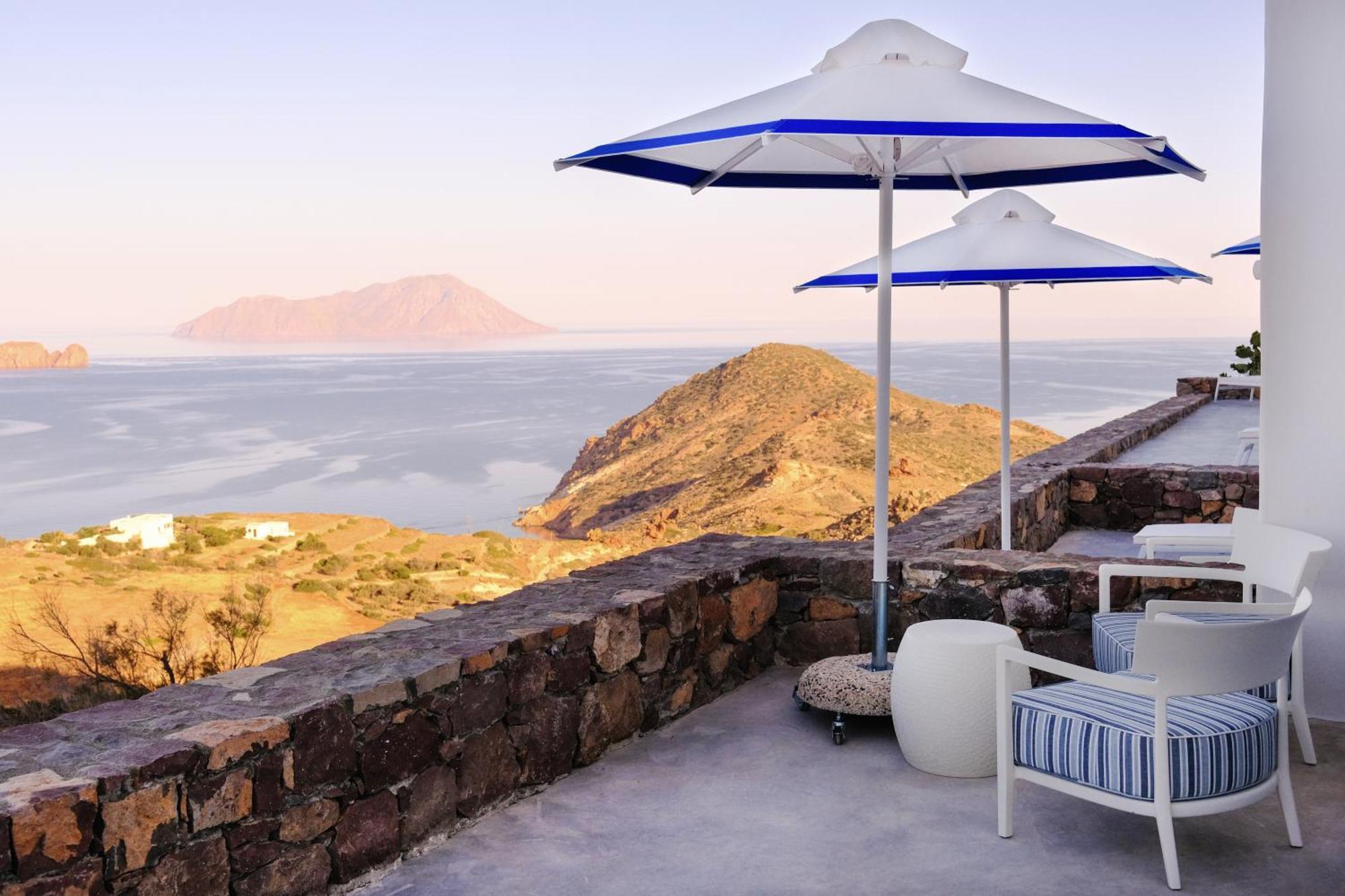 Odyssey Rock Milos Sunset Suites Plaka (Milos) Exterior foto