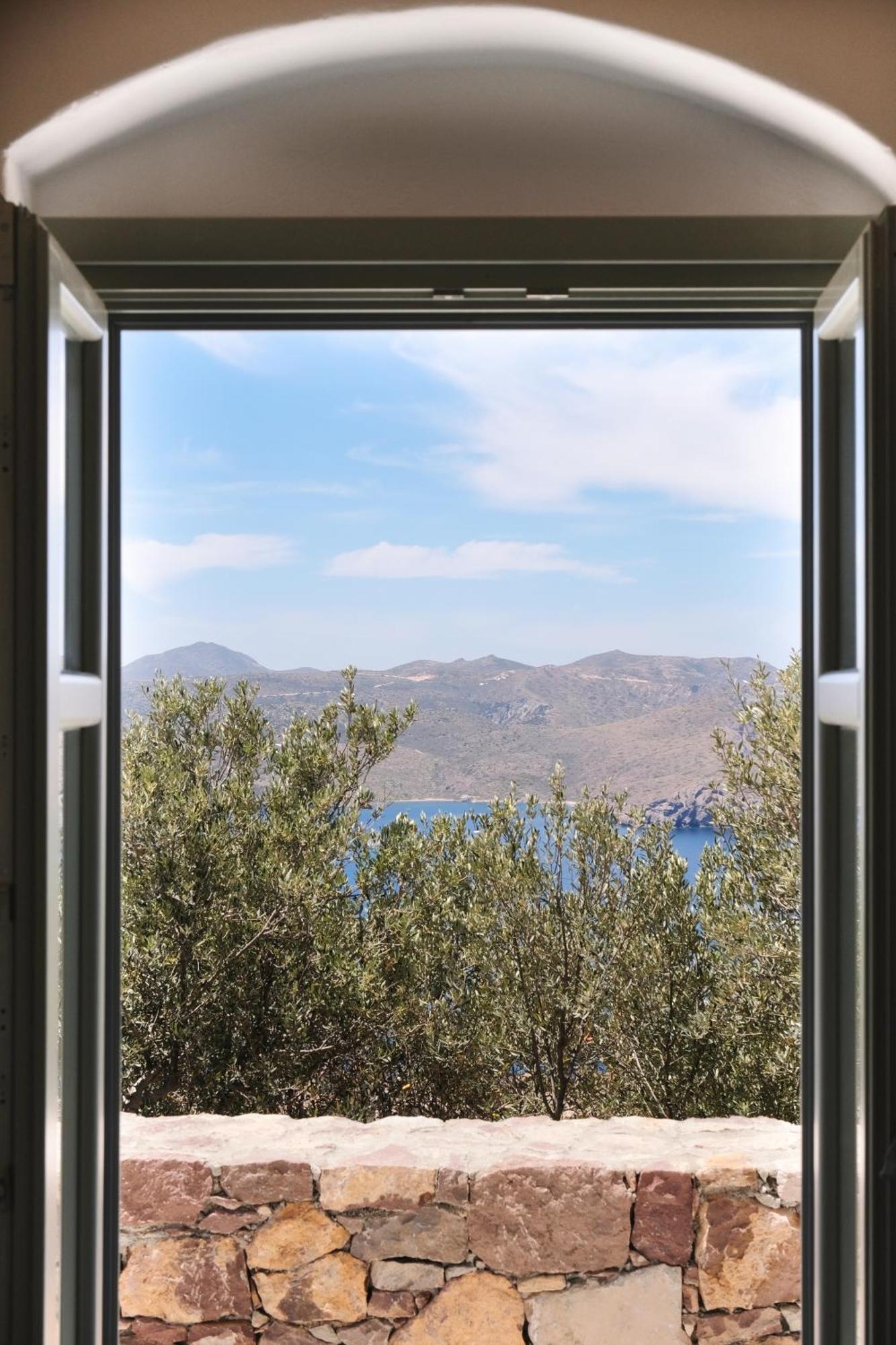 Odyssey Rock Milos Sunset Suites Plaka (Milos) Exterior foto