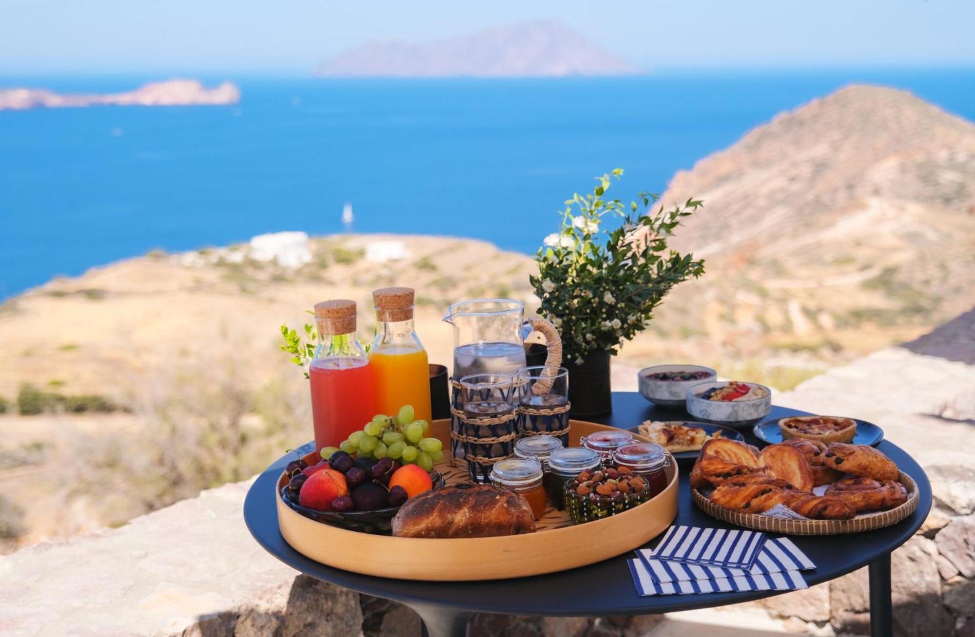 Odyssey Rock Milos Sunset Suites Plaka (Milos) Exterior foto